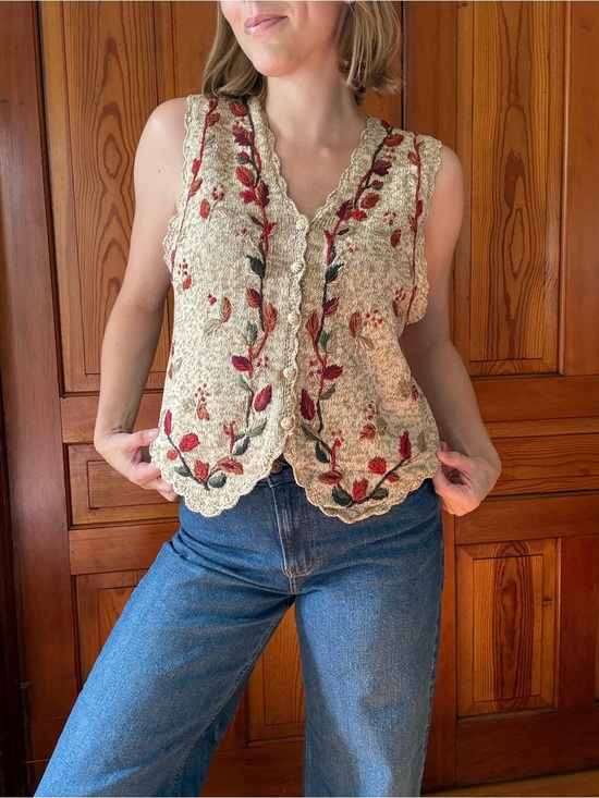 Tiara International Jackets & Blazers - 90’s Tiara International Fall Knit Vest